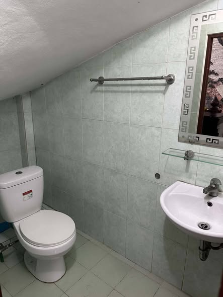  HOUSE FOR RENT – 4 FLOORS ON NGUYEN THE RUC STREET