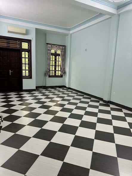  HOUSE FOR RENT – 4 FLOORS ON NGUYEN THE RUC STREET