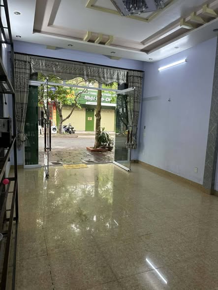  HOUSE FOR RENT – 4 FLOORS ON NGUYEN THE RUC STREET