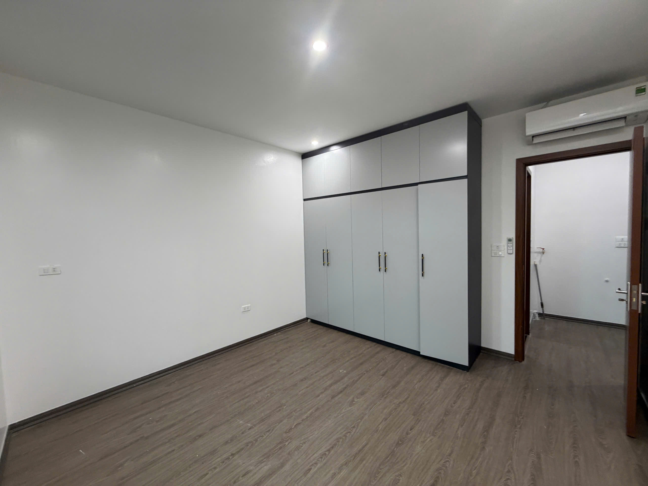 CHO THUÊ NHÀ NGUYÊN CĂN MẶT ĐƯỜNG MẠC THỊ BƯỞI – LÔ GÓC