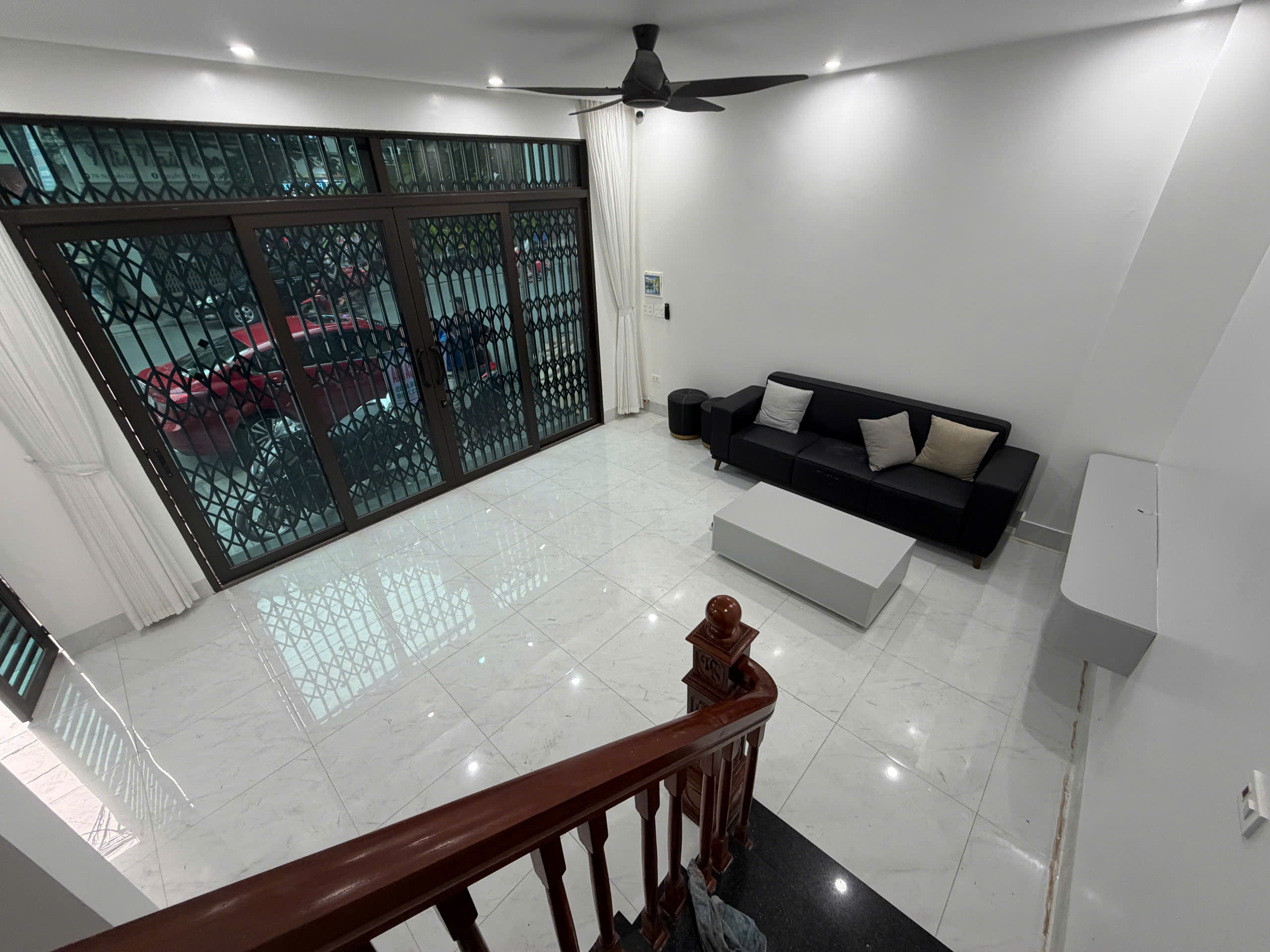 CHO THUÊ NHÀ NGUYÊN CĂN MẶT ĐƯỜNG MẠC THỊ BƯỞI – LÔ GÓC