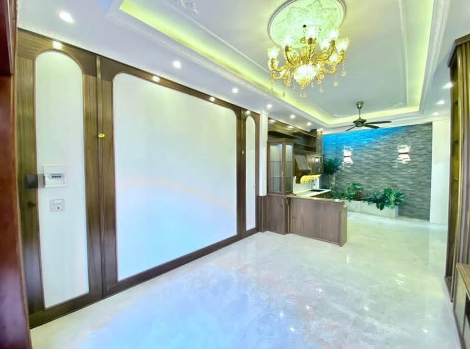  Ngõ Đường Bái – 4.2 tỷ TL  90m² • MT 7m • 3T • Ô tô  • ĐN