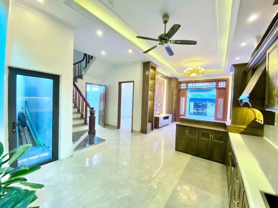  Ngõ Đường Bái – 4.2 tỷ TL  90m² • MT 7m • 3T • Ô tô  • ĐN