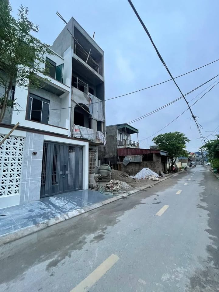   Đệ Tứ house – 3.65B VND (neg)  68m² • 3F • Fully furnished • North