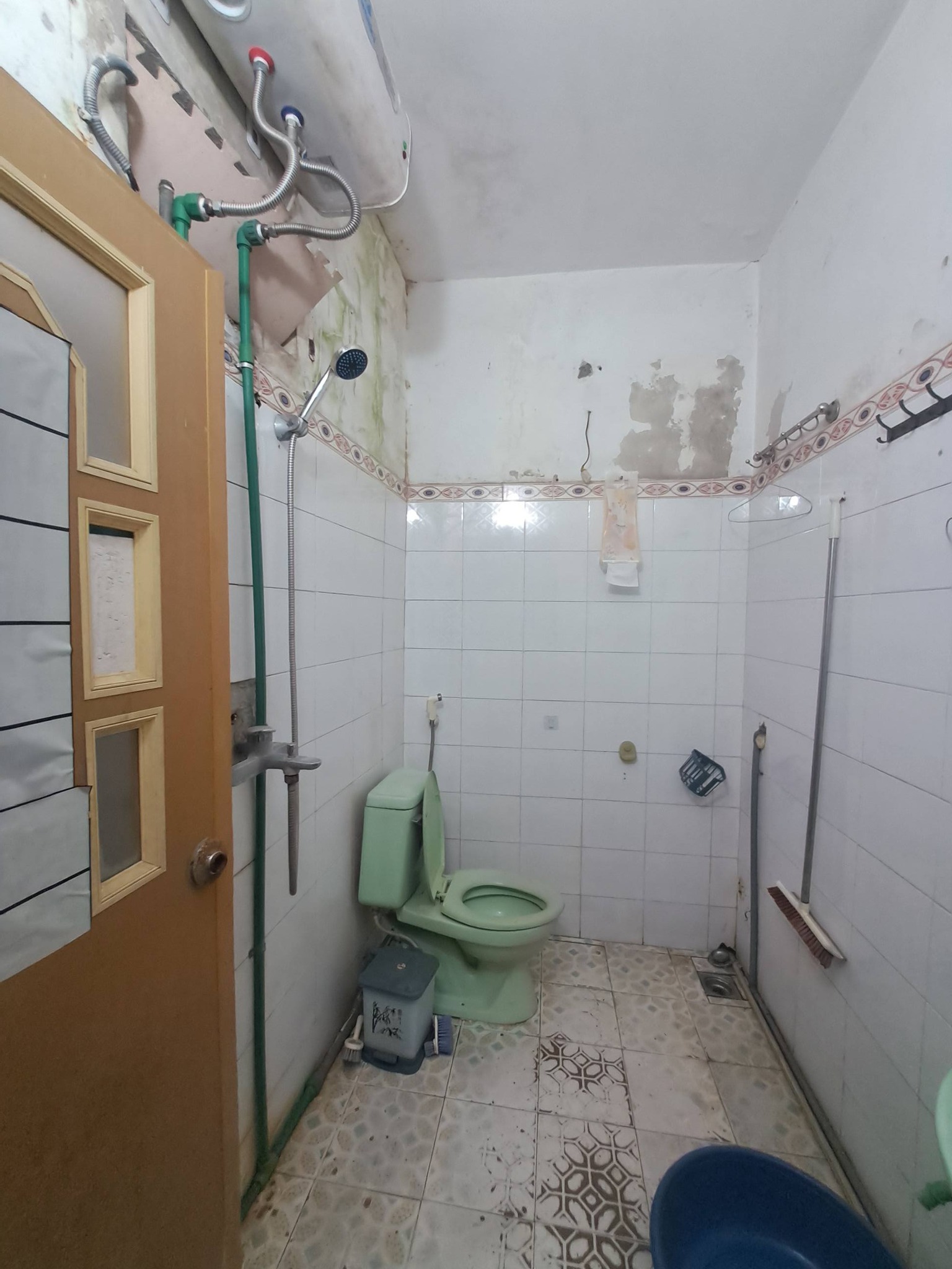 CHO THUÊ NHÀ 3 TẦNG MẶT ĐƯỜNG KÊNH