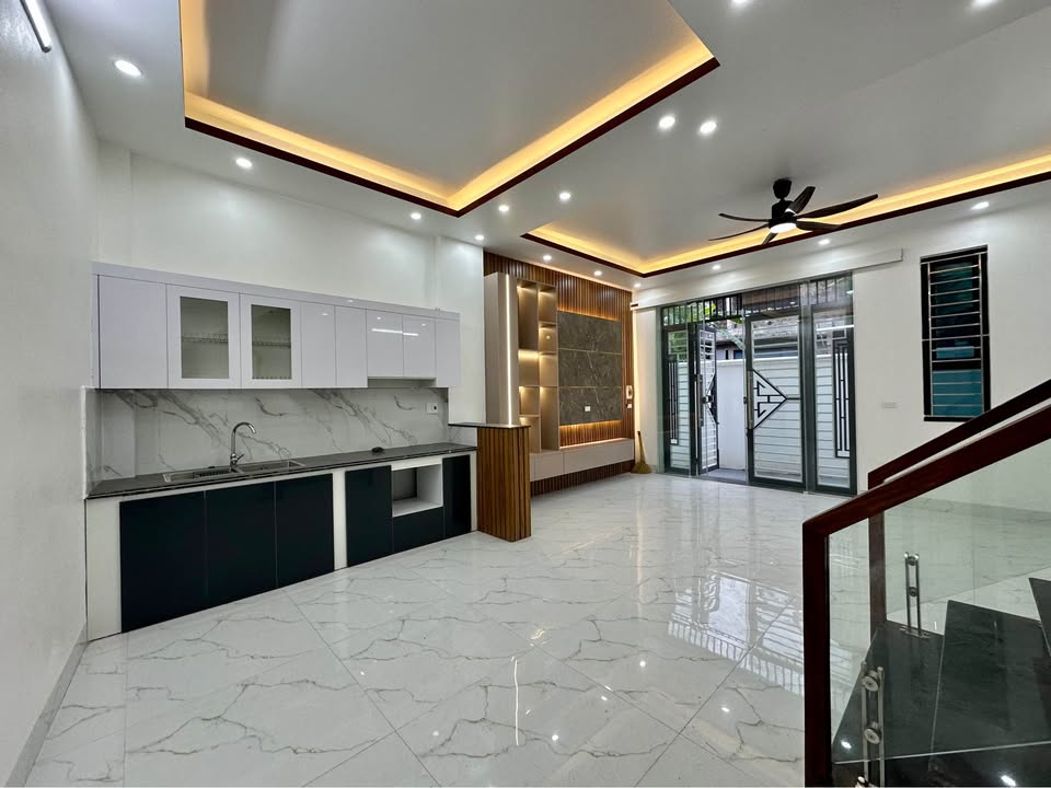  Nhà 3T mới – ngõ 208 Thái Bình (căn 2)