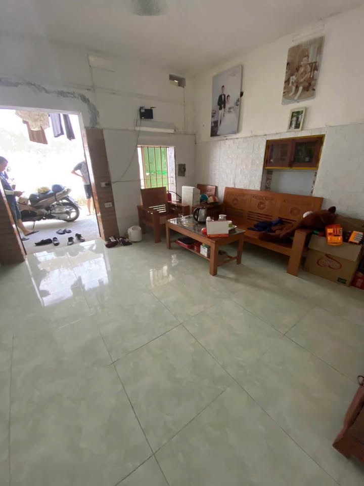  Nhà 2T cũ – Giải Phóng thông Trần Huy Liệu, gần BV Ngọc Bích