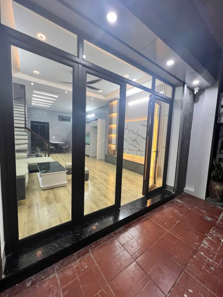  3-storey house, alley frontage, car access – 173 To Hien Thanh