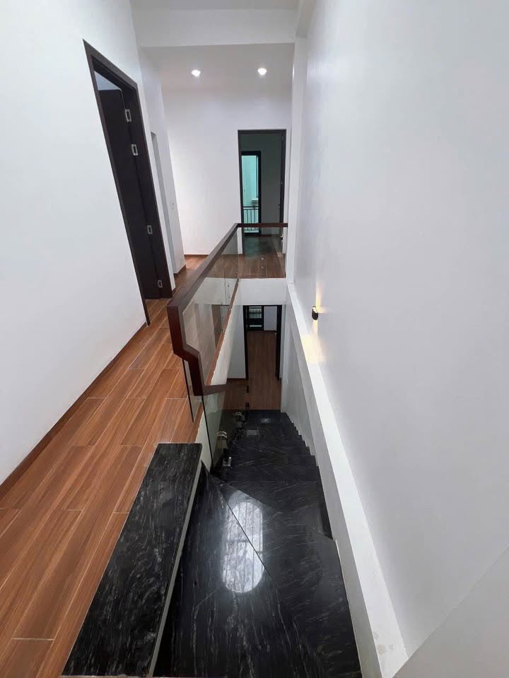  3-storey house, alley frontage, car access – 173 To Hien Thanh