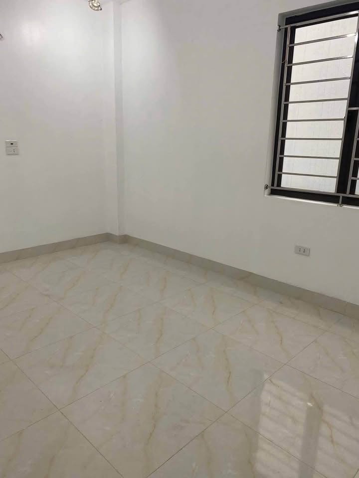  Nhà 3T lô góc – Trần Huy Liệu