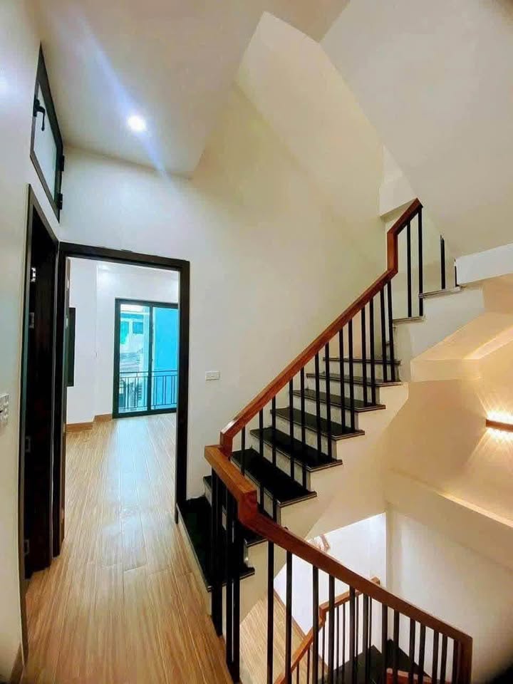  Nhà mới 3T – ngõ đường Kênh