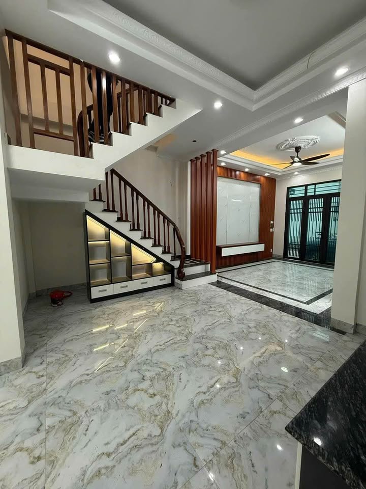  Nhà 3T lô góc – ngõ 131 Tô Hiến Thành