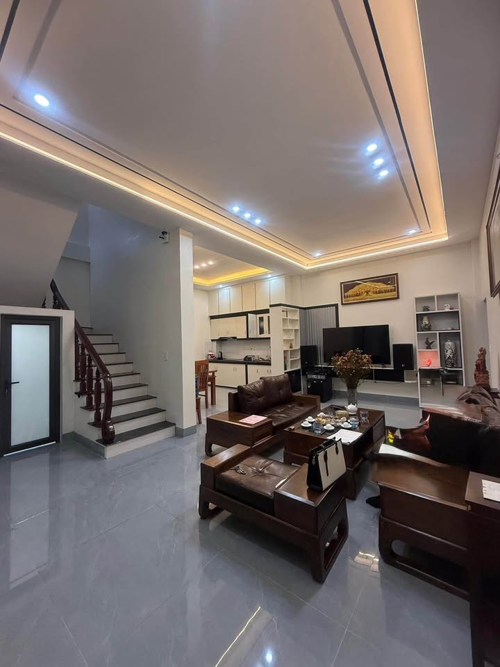  Nhà mới 2T – Giải Phóng thông Điện Biên