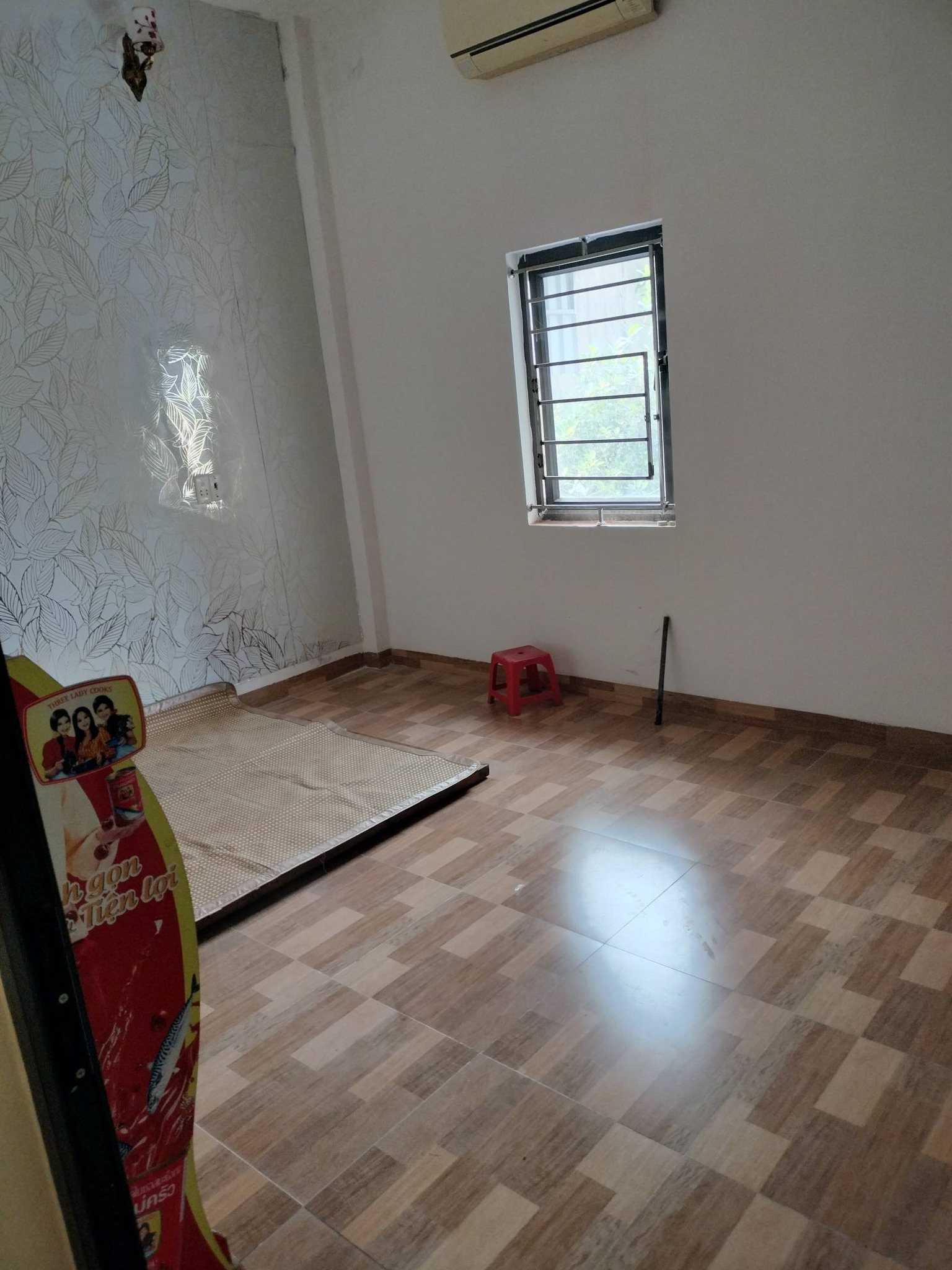 CHO THUÊ NHÀ NGÕ 74 PHẠM NGŨ LÃO, GẦN CHỢ ĐÊM