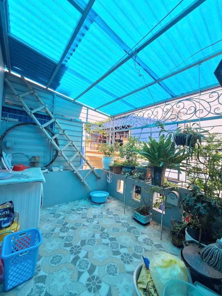 5-storey house on Le Ngoc Han street – Bai Vuot area