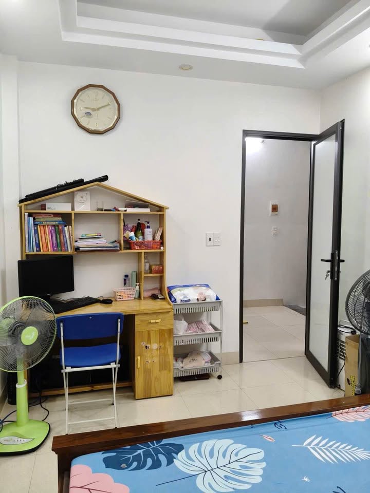  5-storey house on Le Ngoc Han street – Bai Vuot area