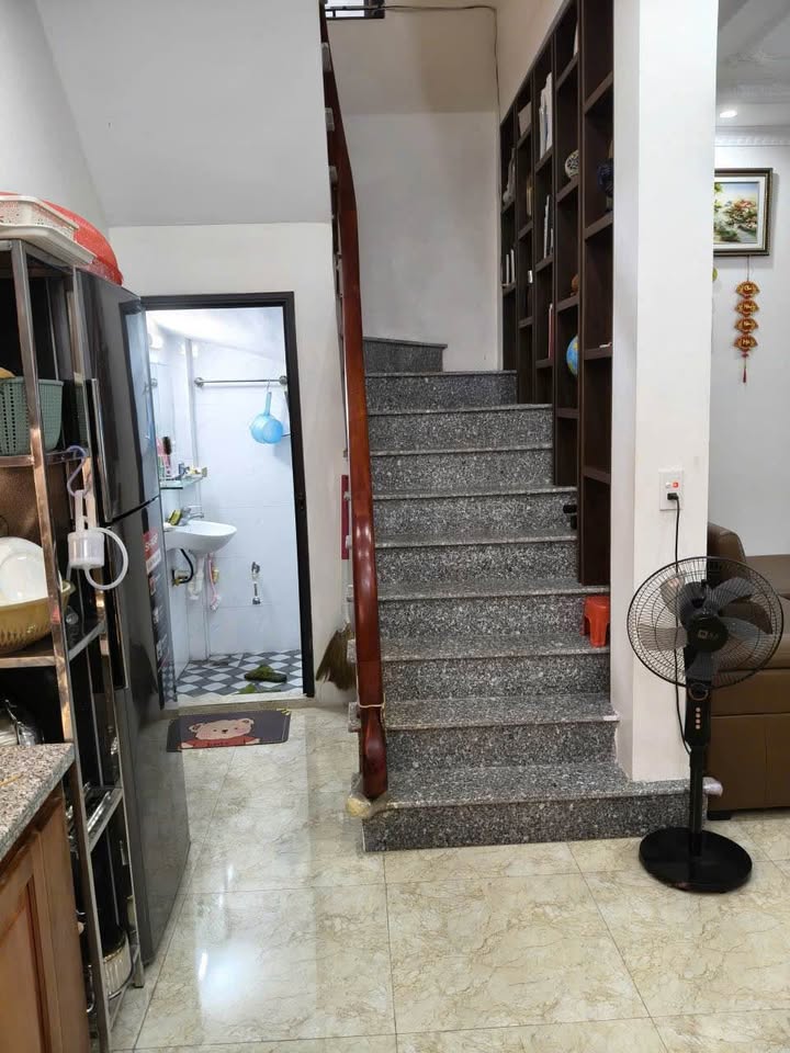  5-storey house on Le Ngoc Han street – Bai Vuot area