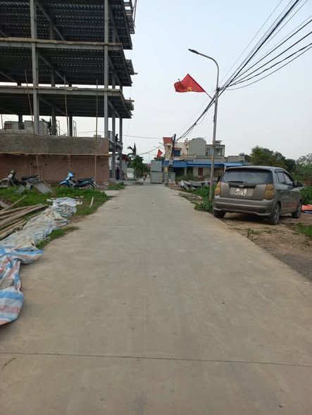 CHO THUÊ NHÀ MỚI 3 TẦNG KHU VỰC ĐƯỜNG KÊNH GẦN HỒ LỘC VƯỢNG