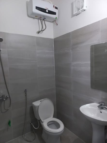 CHO THUÊ NHÀ MỚI 3 TẦNG KHU VỰC ĐƯỜNG KÊNH GẦN HỒ LỘC VƯỢNG
