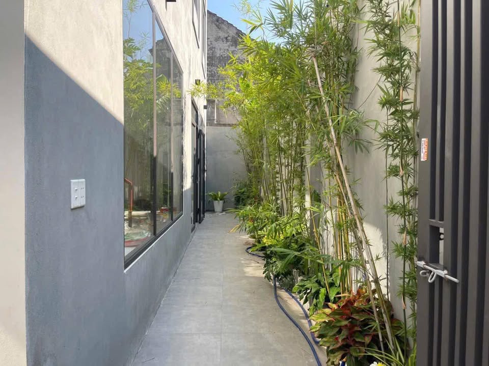 3-STOREY HOUSE FOR SALE – LIEN HA (NEAR MY TRUNG)