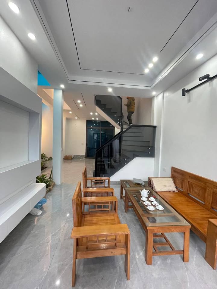 BÁN NHÀ 3 TẦNG – TRẦN HUY LIỆU