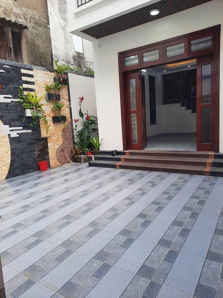 BÁN NHÀ 3 TẦNG – TRẦN HUY LIỆU