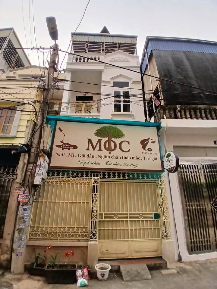 HOUSE FOR RENT ON TRAN BICH SAN STREET