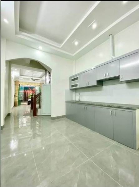 NHÀ 3 TẦNG SÂN CỔNG PHÙ NGHĨA TRUNG TÂM GẦN TRƯỜNG CHỢ