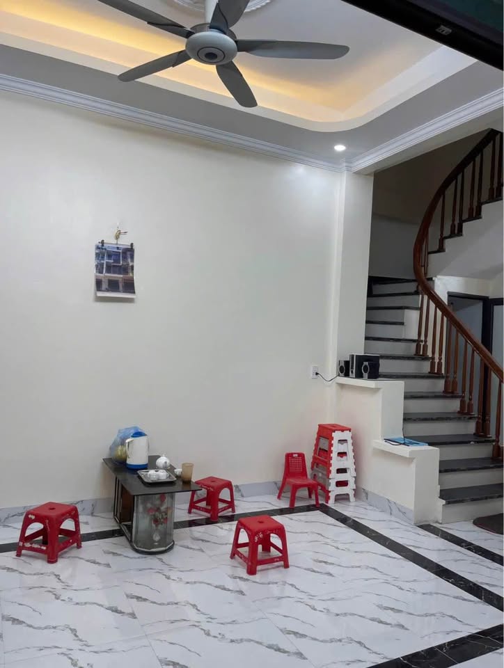 NHÀ 2 MẶT TIỀN GẦN CHỢ DUYÊN HỒNG VỊ TRÍ TRUNG TÂM