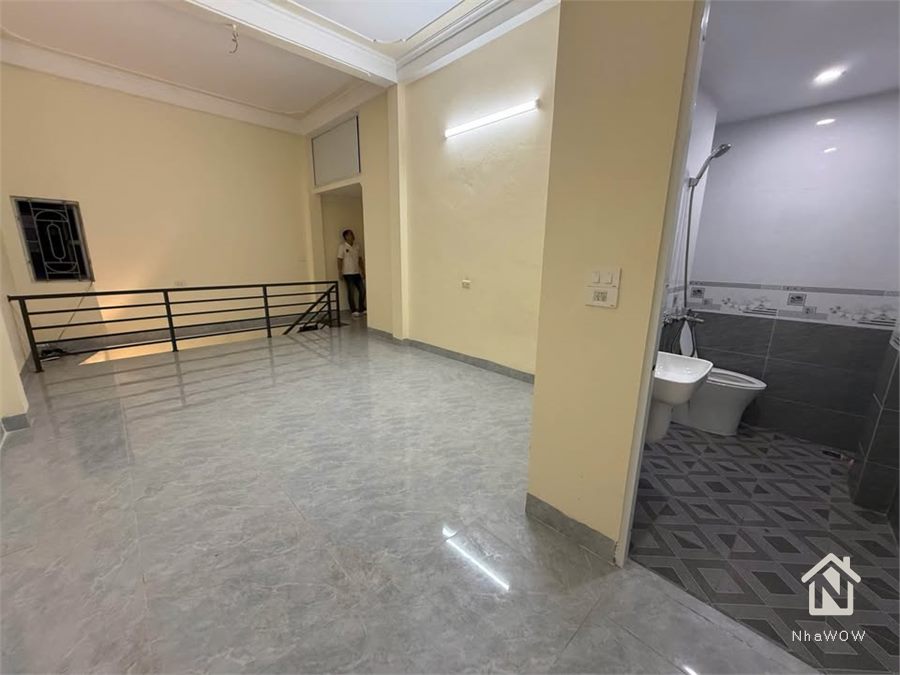 House Near Giải Phóng Main Road – Short Alley Access – Great Price