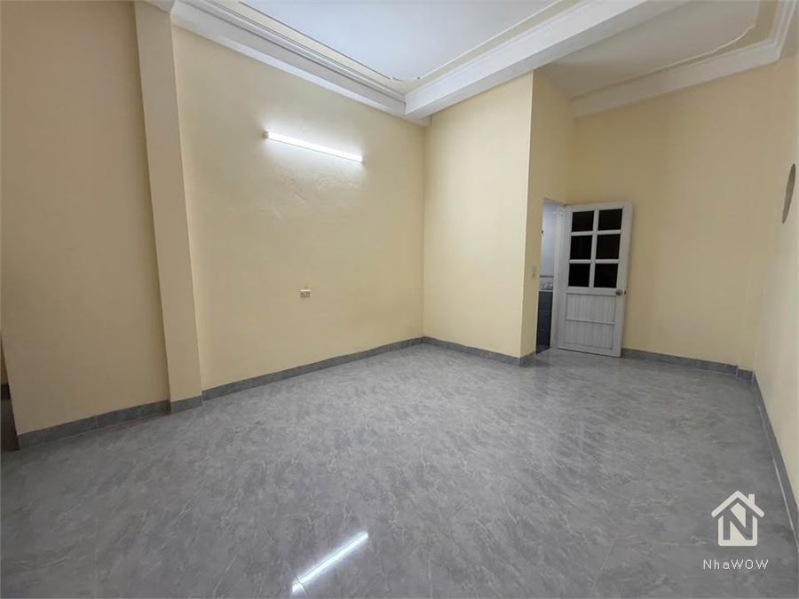 House Near Giải Phóng Main Road – Short Alley Access – Great Price