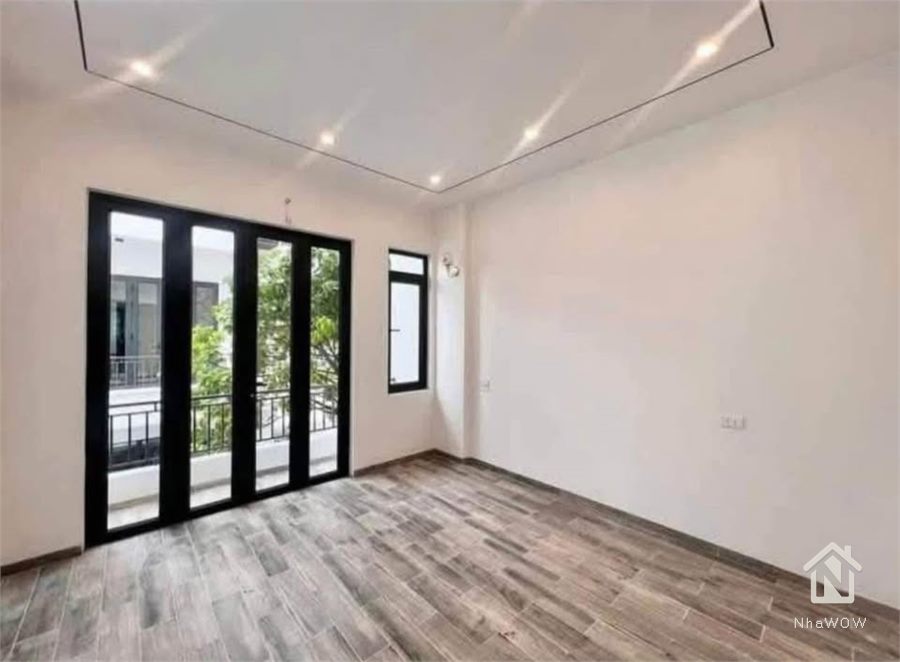 NHÀ 3 TẦNG PHÙ LONG – Ô TÔ VÀO CỬA – NGÕ THÔNG