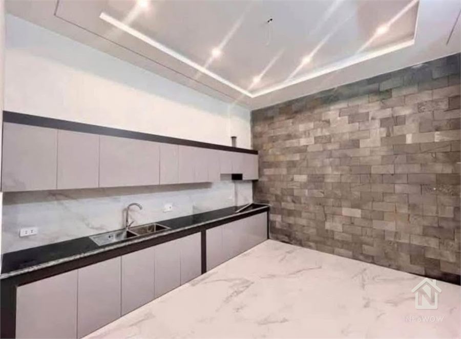 NHÀ 3 TẦNG PHÙ LONG – Ô TÔ VÀO CỬA – NGÕ THÔNG