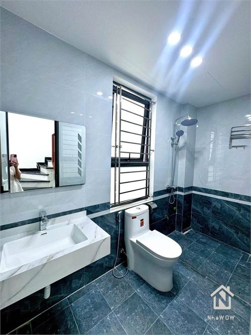 NHÀ MẶT ĐƯỜNG TÔ HIẾN THÀNH – GARA Ô TÔ – THIẾT KẾ ĐẸP