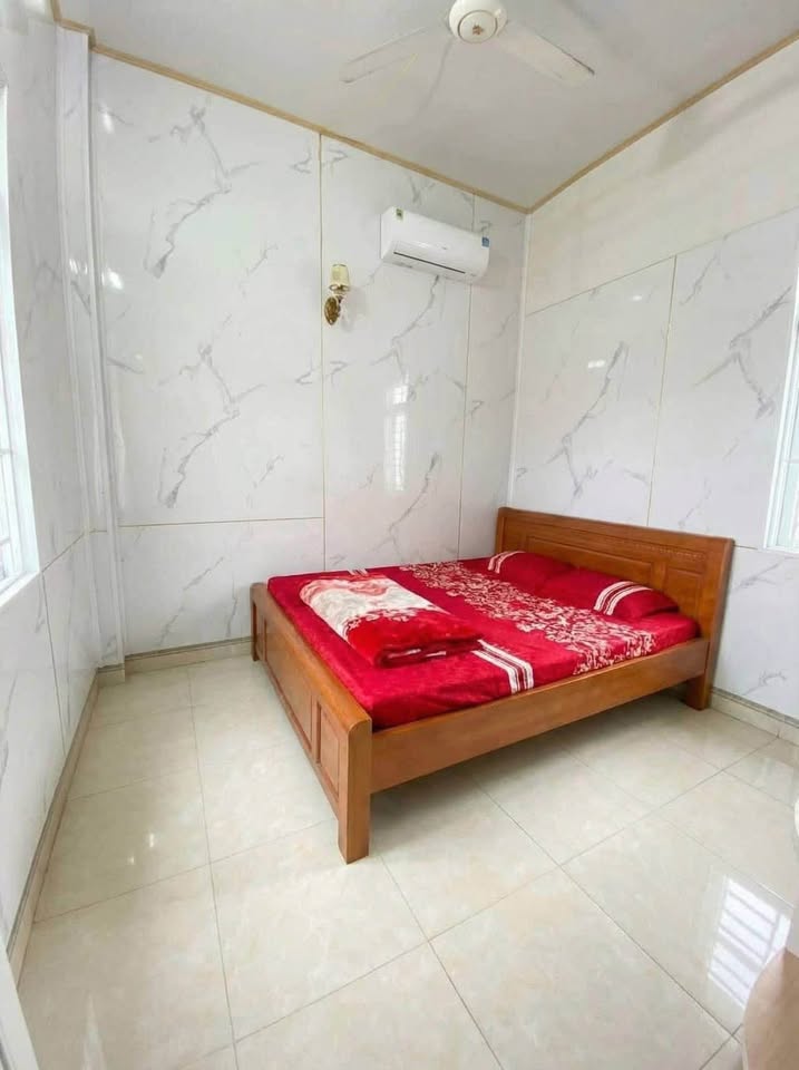   Nhà 1,5 tầng ngõ Xuân Trình , trung tâm nam định . 