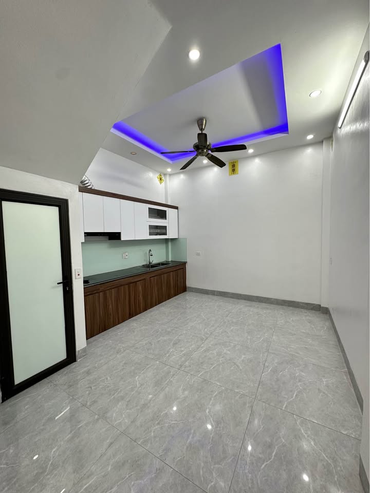  NHÀ ĐẸP CHÍNH CHỦ – TÔ HIẾN THÀNH 