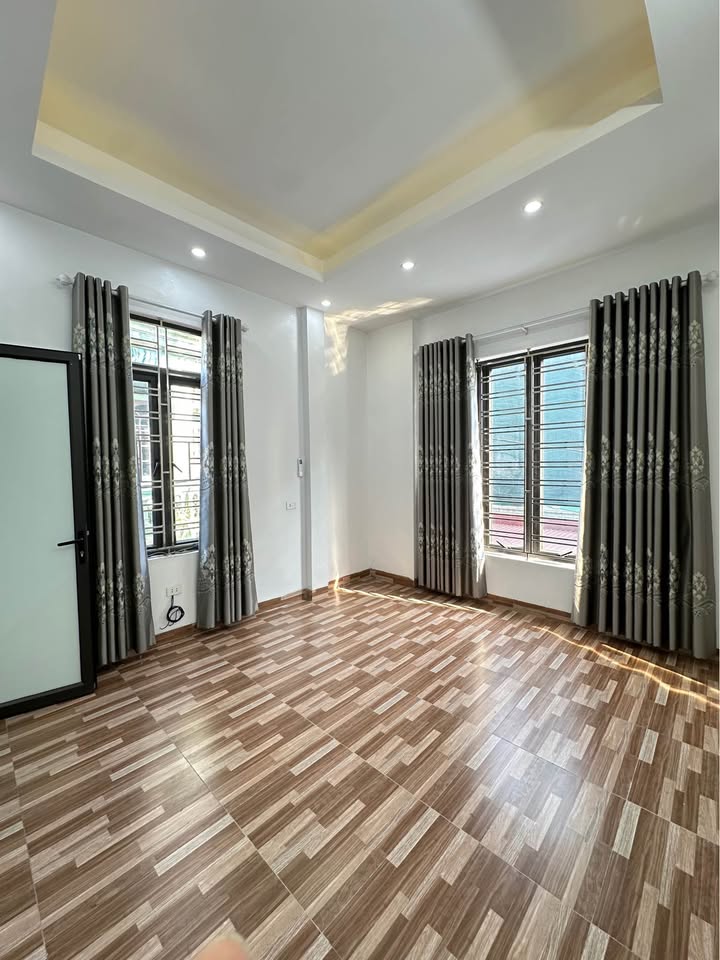 NHÀ ĐẸP CHÍNH CHỦ – TÔ HIẾN THÀNH 