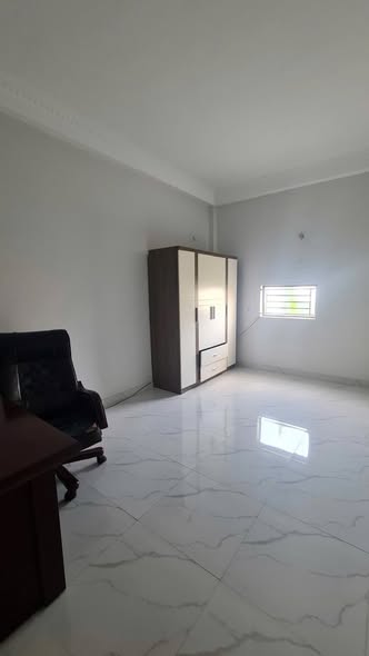 CHO THUÊ NHÀ LỘC VƯỢNG – NGÕ RỘNG, Ô TÔ ĐỖ CỬA
