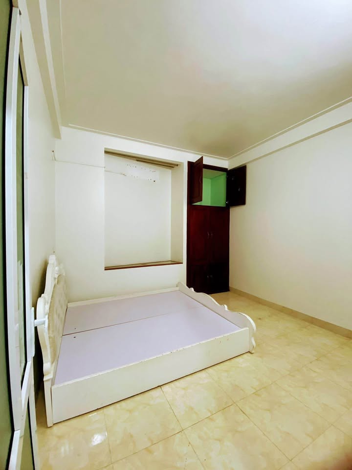  NHÀ ĐẸP 2.5 TẦNG – NGÕ TRƯỜNG CHINH, GẦN NGÃ TƯ PHÙ NGHĨA 