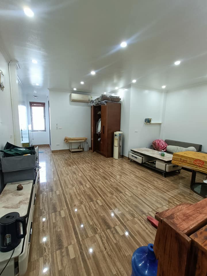  4-STOREY HOUSE FOR SALE – THAI BINH STREET (FRONTAGE) 