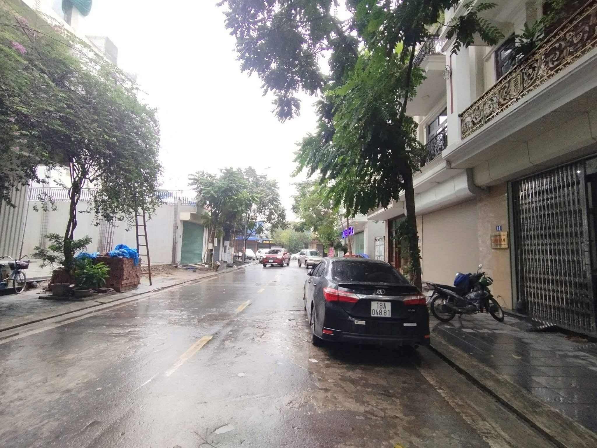  CHO THUÊ NHÀ 5 TẦNG THANG MÁY – MẶT ĐƯỜNG DỆT – ĐẲNG CẤP 