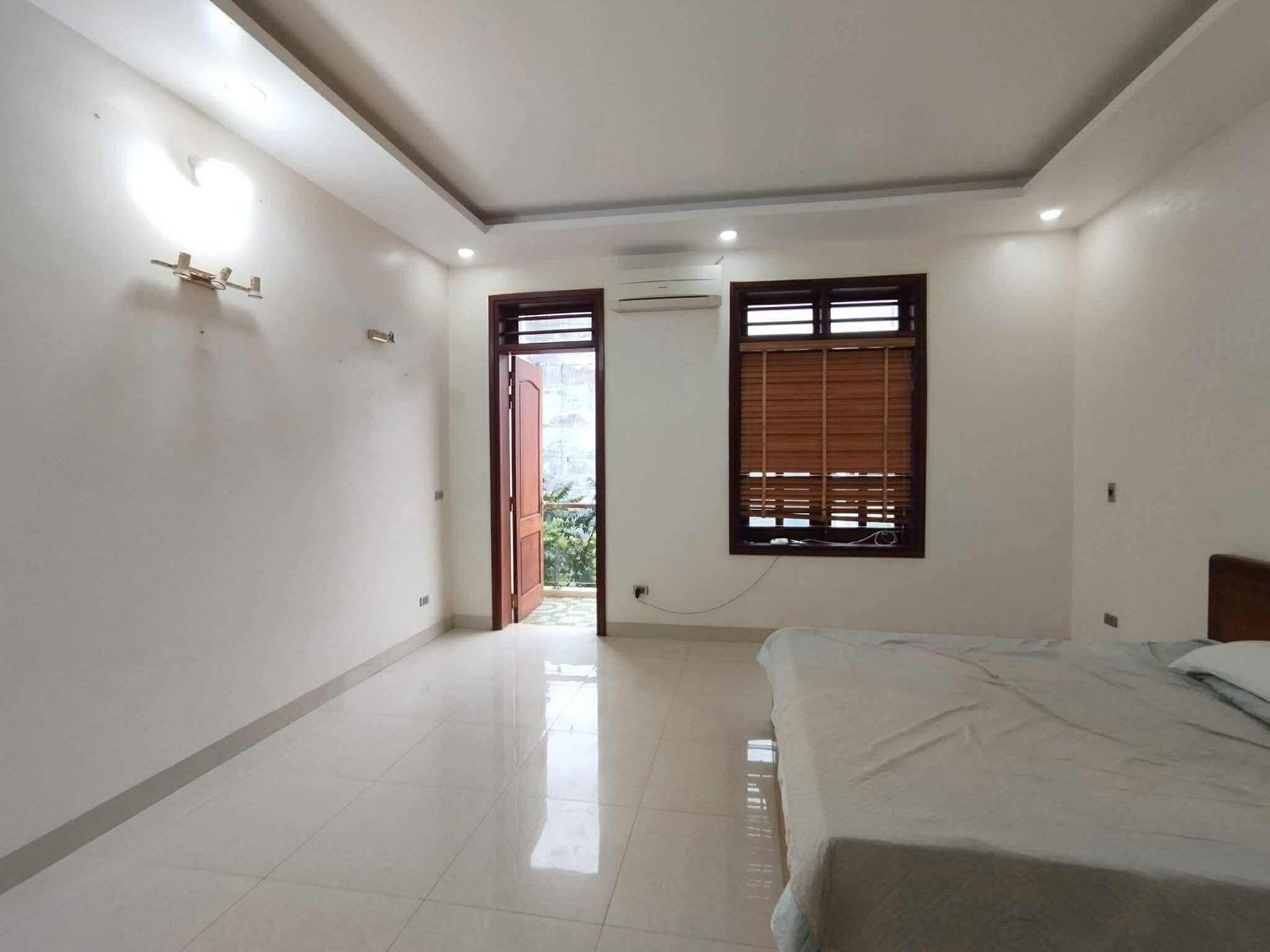  CHO THUÊ NHÀ 5 TẦNG THANG MÁY – MẶT ĐƯỜNG DỆT – ĐẲNG CẤP 
