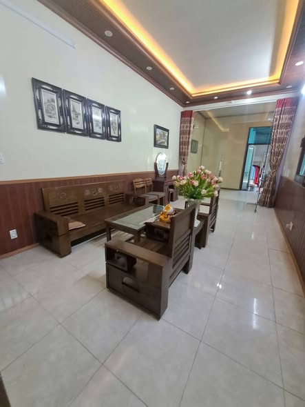  CHO THUÊ NHÀ NGUYÊN CĂN – NGÕ TRẦN HƯNG ĐẠO – Ô TÔ VÀO NHÀ 